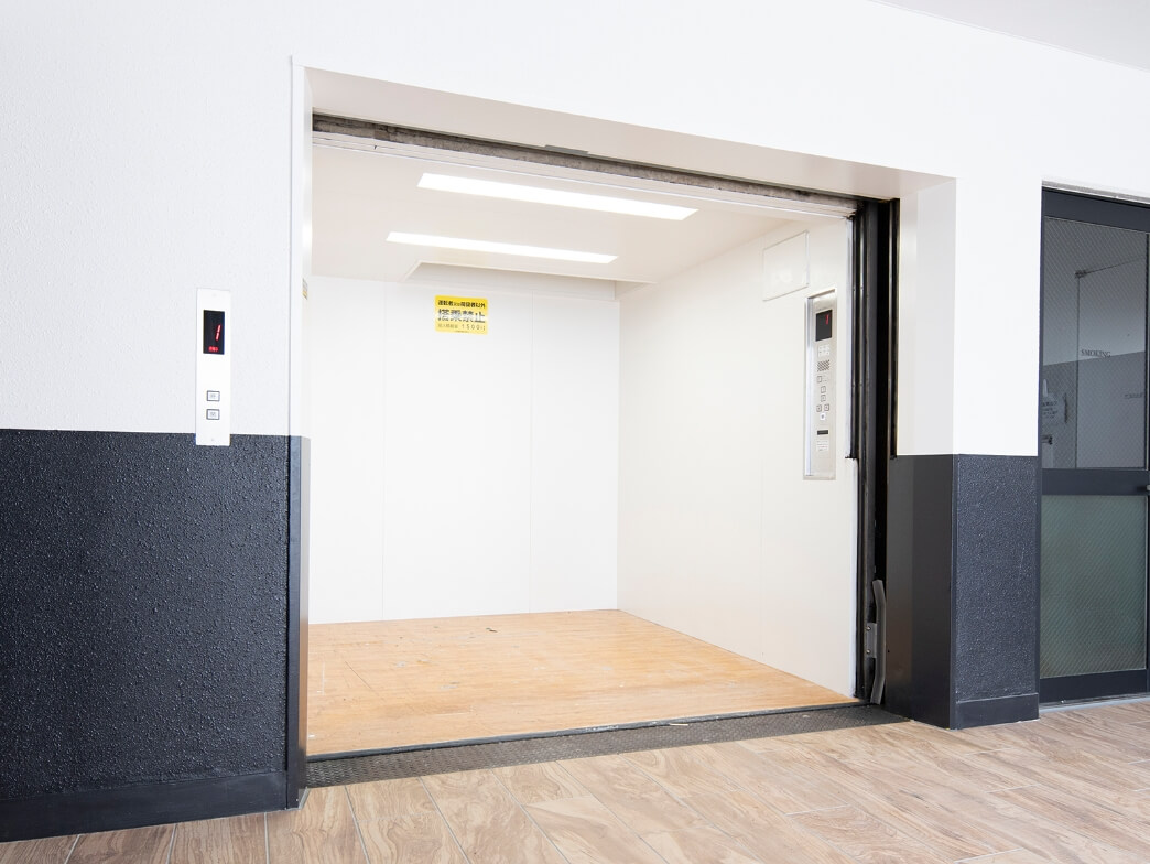 エレベーター